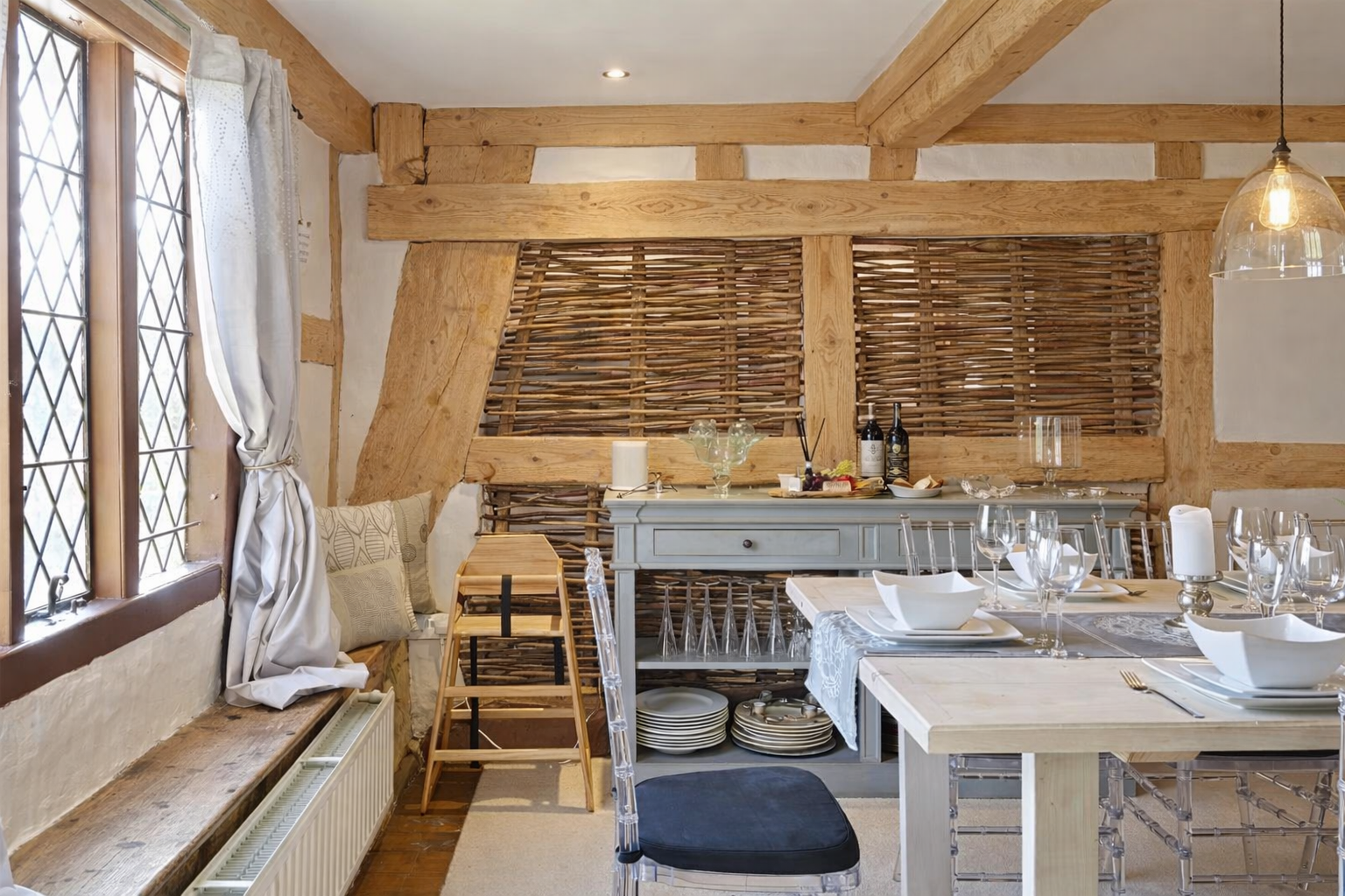 Tiny cottage, air bnb in Sussex, November 2025